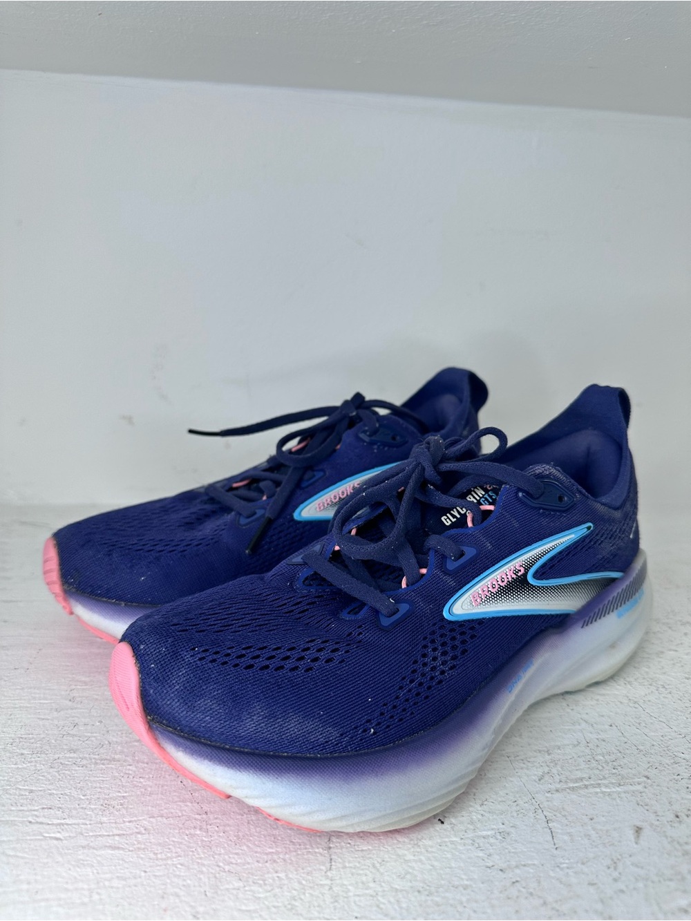 Brooks Women’s Deep Blue Running Shoes with Light Blue and Pink Accents